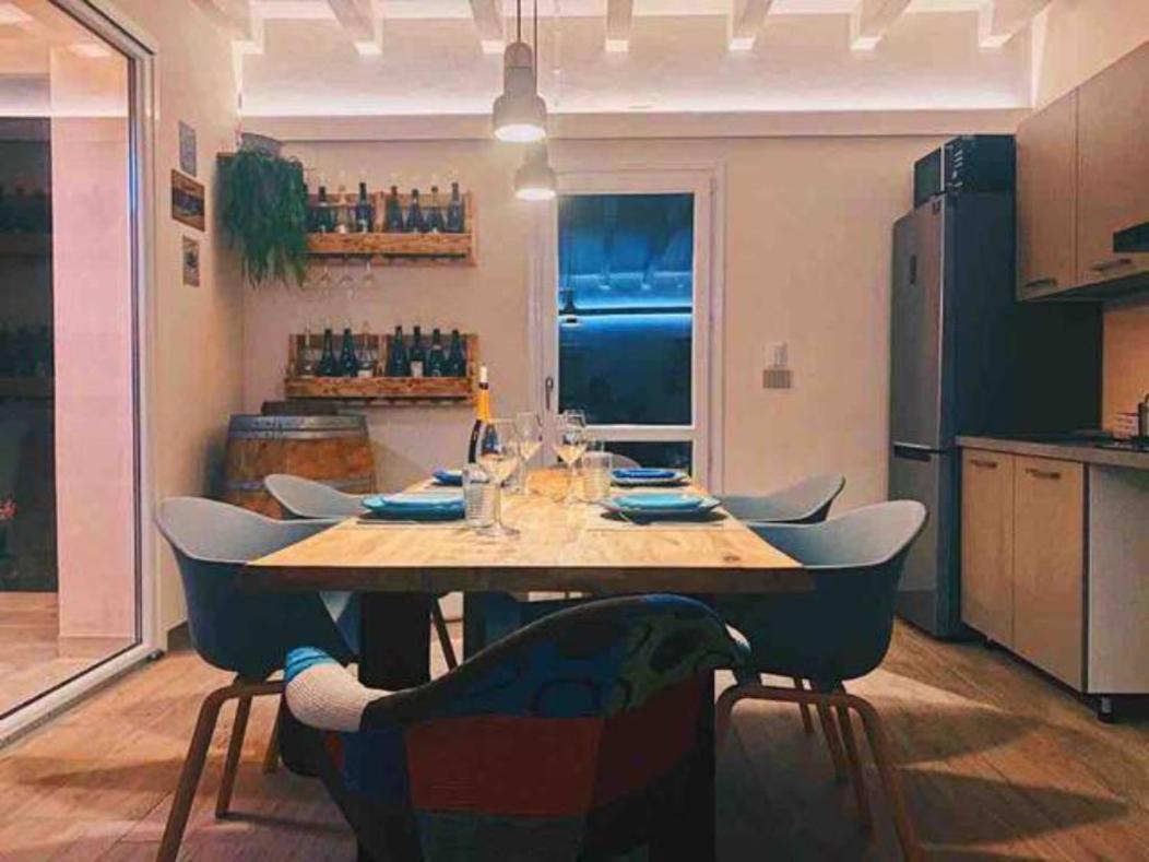 Apartment Charme And Relax With Garden And Swimming Pool Desenzano del Garda Eksteriør billede